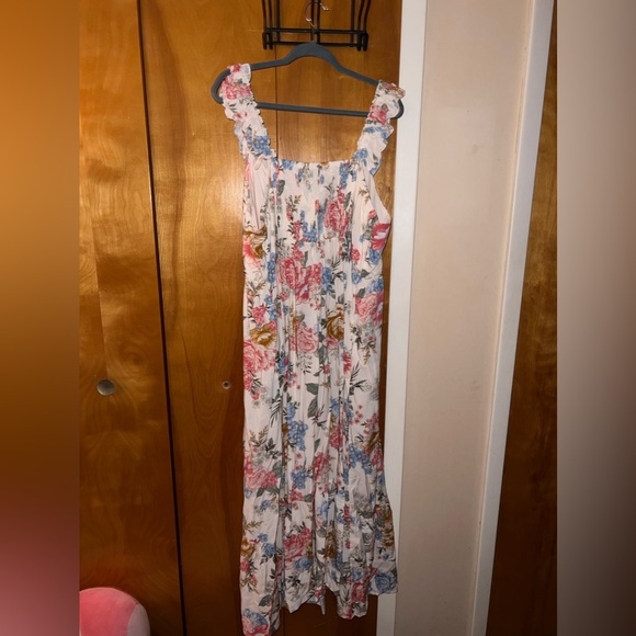 Torrid Maxi Challis Ruffle Strap Tiered Dress size 3 new without tags - Picture 8 of 9